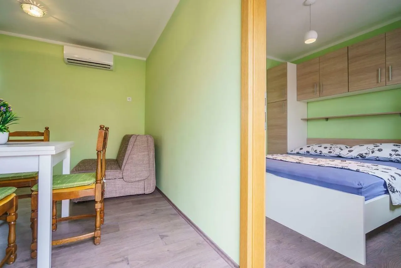 سبليت Apartmani Stobrec 3*,  كرواتيا