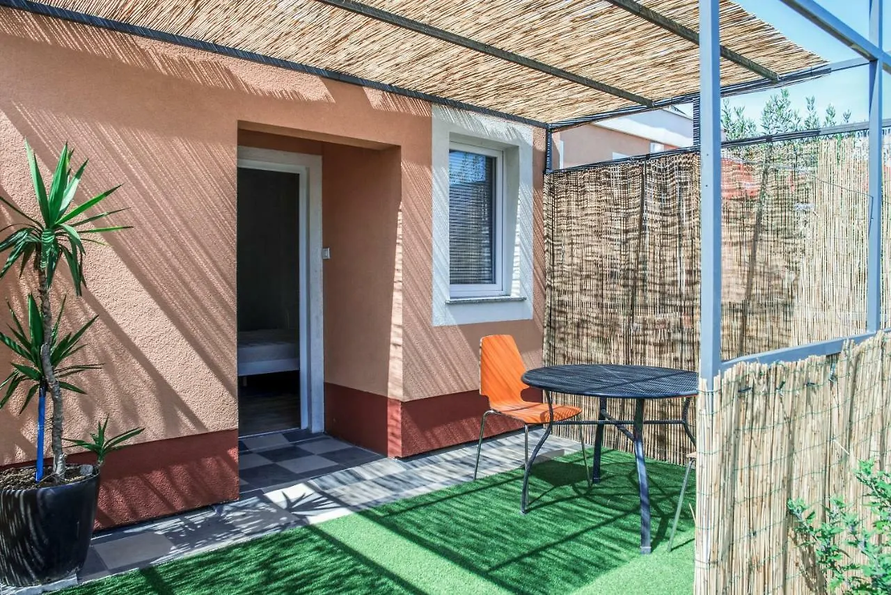 سبليت Apartmani Stobrec 3*,