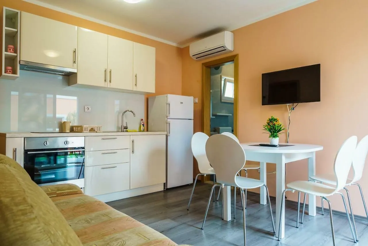 Apartmani Stobrec Σπλιτ 3*,  Κροατία